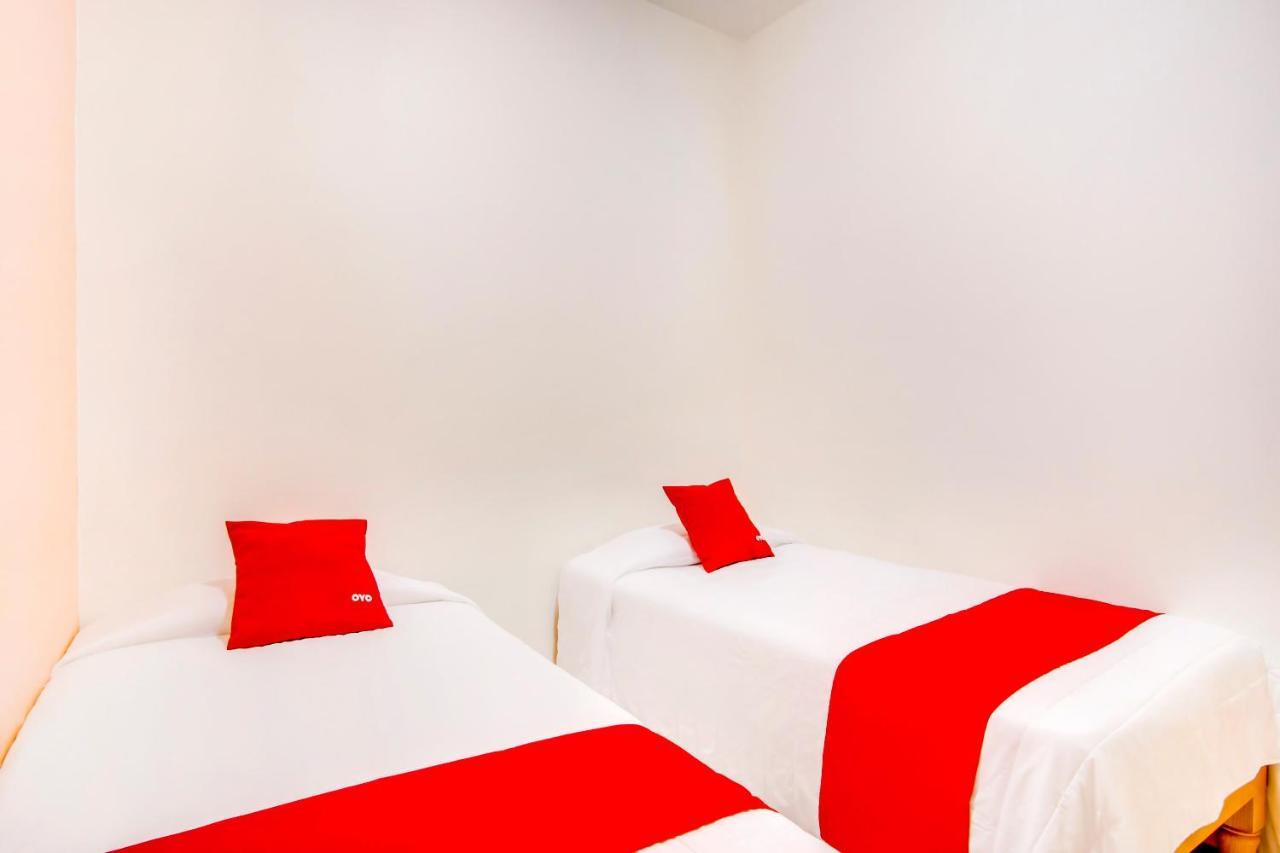 Hotel La Estancia Colima Zewnętrze zdjęcie