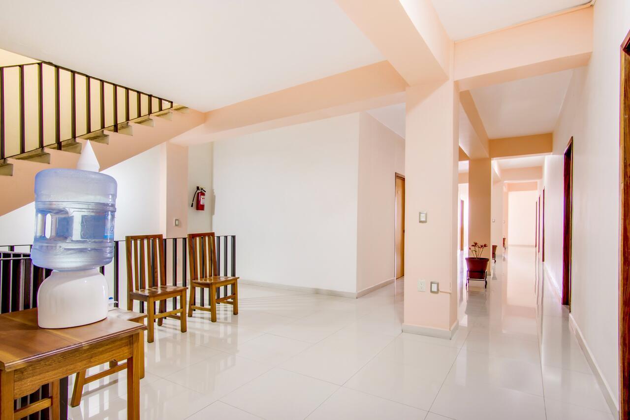 Hotel La Estancia Colima Zewnętrze zdjęcie